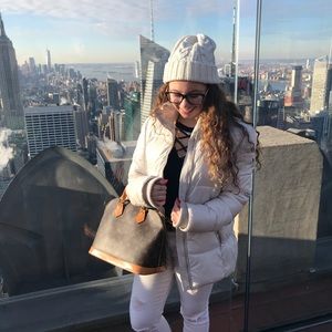 Meet your Posher, Meredith